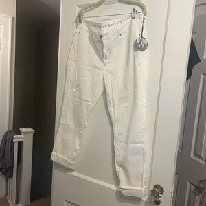 Articles Of Society White Ankle Cropped Jeans